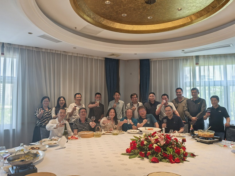 
                            福建福順半導(dǎo)體制造有限公司副總經(jīng)理袁怡蕙一行蒞臨我公司參觀交流